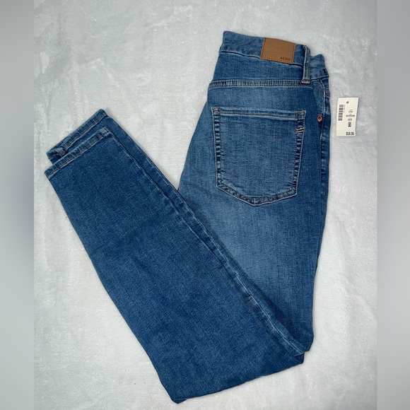 NWT Aeropostal Super High Rise Curvy Ripped Jegging - Picture 2 of 5